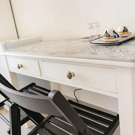 게스트하우스 Onda Bianca 3*